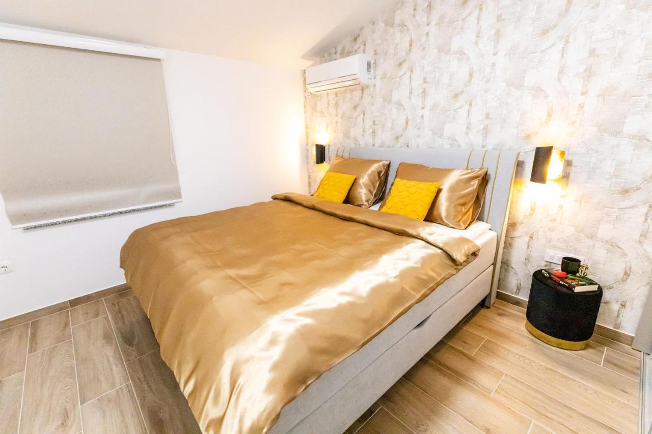 Apartman Laura Vir Eksteriør bilde
