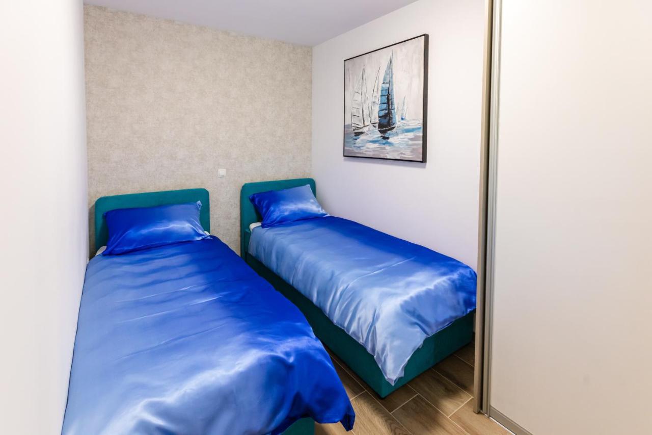 Apartman Laura Vir Eksteriør bilde