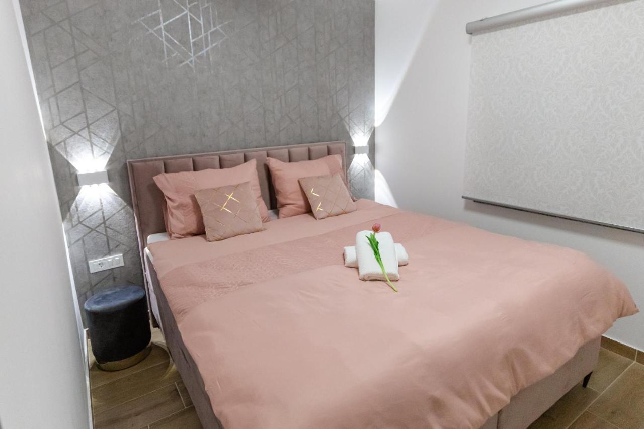 Apartman Laura Vir Eksteriør bilde